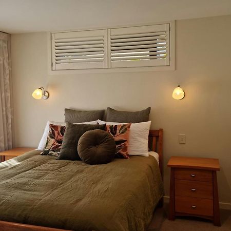Akitu Views Apartment Wanaka Bagian luar foto